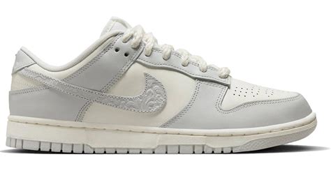 nike dunk se sail|nike dunks low needlework.